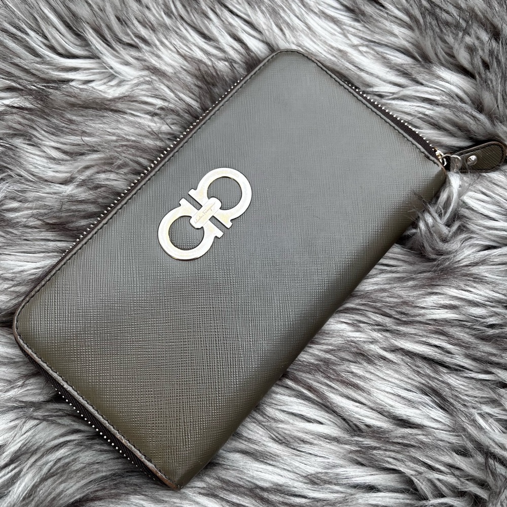 Salvatore Ferragamo Zip Wallet